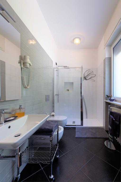 B&B Villa Giuli Varese Exterior photo